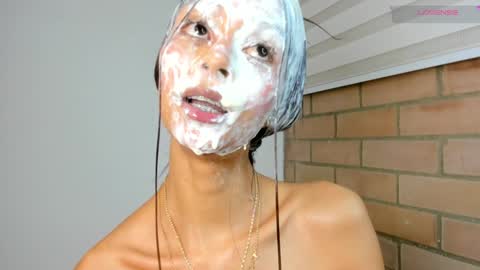 Snapshot of maria_sofii chatting on 12.22.24 S O F I A  model independent online show from 12.22.24