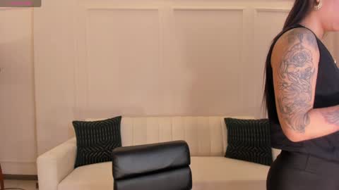 Snapshot of mariaherrera_ chatting on 12.12.24 MARIA HERRERA online show from 12.12.24