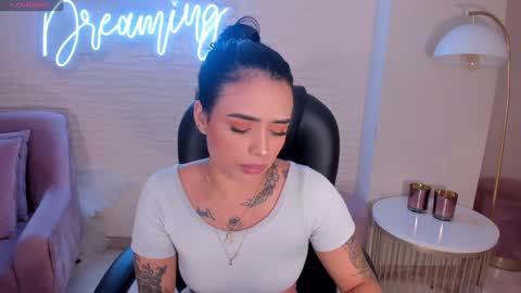 Snapshot of mariaherrera_ chatting on 02.04.25 MARIA HERRERA online show from 02.04.25