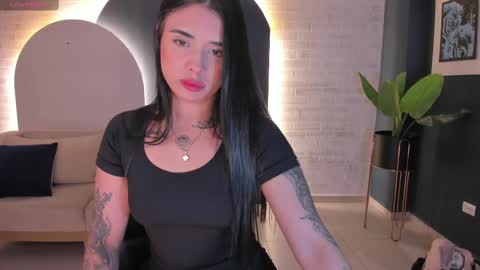 Snapshot of mariaherrera_ chatting on 03.11.25 MARIA HERRERA online show from 03.11.25