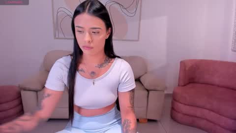 Snapshot of mariaherrera_ chatting on 09.17.25 MARIA HERRERA online show from 09.17.25