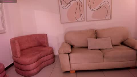 Snapshot of mariaherrera_ chatting on 11.10.25 MARIA HERRERA online show from 11.10.25