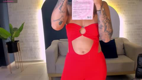 Snapshot of mariaherrera_ chatting on 11.22.25 MARIA HERRERA online show from 11.22.25