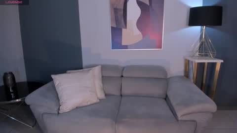 MARIA HERRERA  online show from 02.27.26