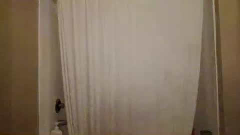 Snapshot of mariamaybe24 chatting on 12.12.24 Mariah online show from 12.12.24