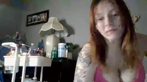 Snapshot of mariamaybe24 chatting on 02.19.25 Mariah online show from 02.19.25