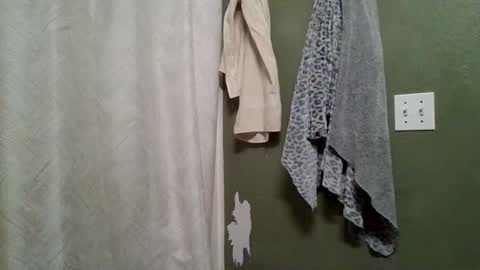 Snapshot of mariamaybe24 chatting on 02.22.25 Mariah online show from 02.22.25