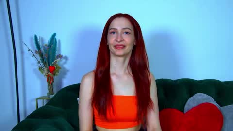 MariaMenson online show from 04.16.26