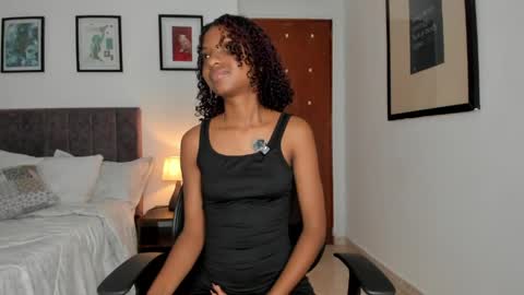 Mariana online show from 04.21.26