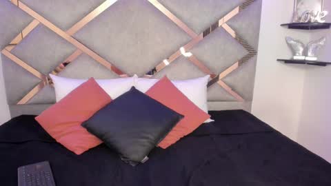 Snapshot of marian_pinzon chatting on 03.02.25 Marian online show from 03.02.25