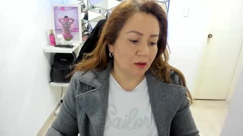Snapshot of mariana01_m chatting on 05.09.26 mariana01_m online show from 05.09.26