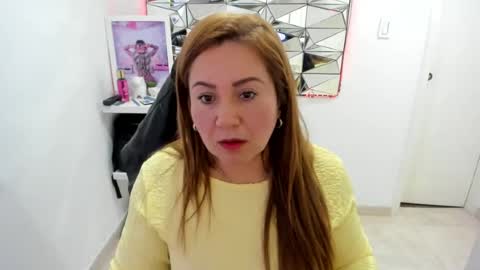 Snapshot of mariana01_m chatting on 06.22.26 mariana01_m online show from 06.22.26
