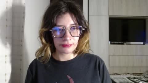 Snapshot of mariana124_ chatting on 12.18.24 Mariana online show from 12.18.24