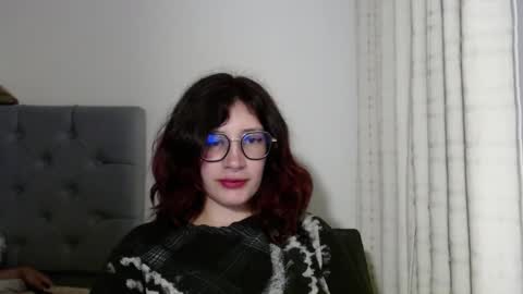 Snapshot of mariana124_ chatting on 01.02.25 Mariana online show from 01.02.25