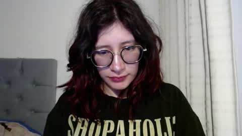 Snapshot of mariana124_ chatting on 01.07.25 Mariana online show from 01.07.25