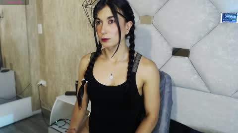 Mariana online show from 04.12.26