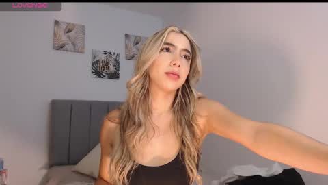 Mariana online show from 03.14.26