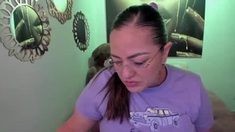 Snapshot of marianalopez81 chatting on 05.25.26 Mariana Lopez online show from 05.25.26