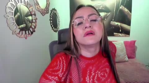 Snapshot of marianalopez81 chatting on 06.14.26 Mariana Lopez online show from 06.14.26