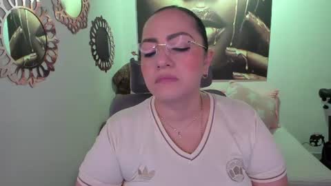 Snapshot of marianalopez81 chatting on 06.23.26 Mariana Lopez online show from 06.23.26