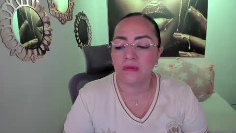 Snapshot of marianalopez81 chatting on 06.24.26 Mariana Lopez online show from 06.24.26