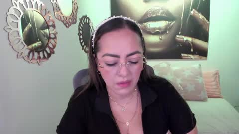 Snapshot of marianalopez81 chatting on 06.28.26 Mariana Lopez online show from 06.28.26