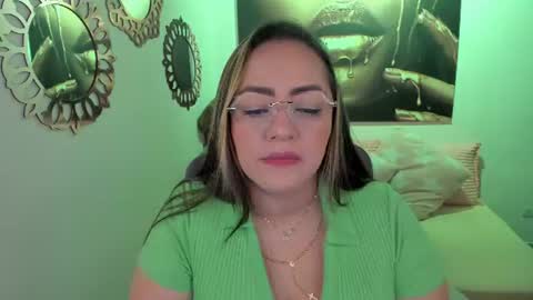 Snapshot of marianalopez81 chatting on 07.12.26 Mariana Lopez online show from 07.12.26
