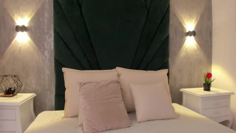 Snapshot of marianasanz chatting on 12.03.24 Mariana online show from 12.03.24