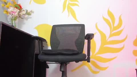 Mariana Vargas online show from 03.03.25