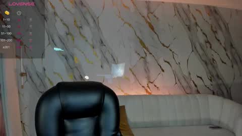 Marianne  online show from 03.07.26