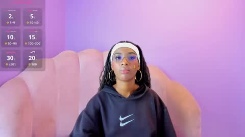 Snapshot of marianrosse chatting on 10.03.25 marianrosse online show from 10.03.25