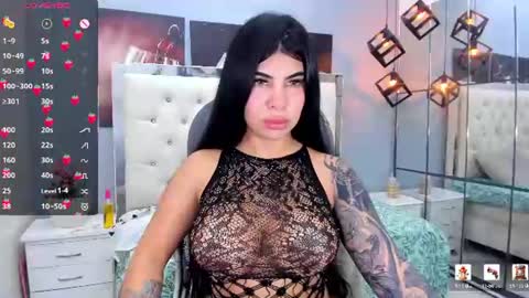 Snapshot of mariansexx chatting on 06.25.26 Marian Sexy online show from 06.25.26