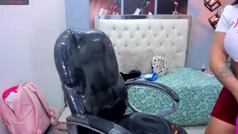 Snapshot of mariansexx chatting on 06.28.26 Marian Sexy online show from 06.28.26