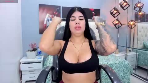 Snapshot of mariansexx chatting on 07.16.26 Marian Sexy online show from 07.16.26