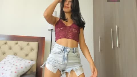 Antonia online show from 02.05.25