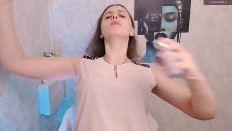 Snapshot of mariatess_ chatting on 11.26.25 Mariia online show from 11.26.25