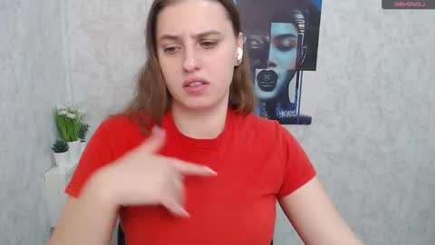 Snapshot of mariatess_ chatting on 12.17.25 Mariia online show from 12.17.25