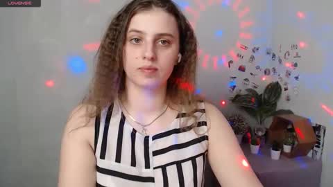 Snapshot of mariatess_ chatting on 03.26.26 Mariia online show from 03.26.26