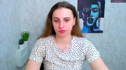 Snapshot of mariatess_ chatting on 04.06.26 Mariia online show from 04.06.26