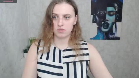 Snapshot of mariatess_ chatting on 04.25.26 Mariia online show from 04.25.26