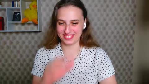 Snapshot of mariatess_ chatting on 05.11.26 Mariia online show from 05.11.26