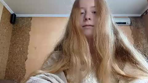 Snapshot of maricagorgo chatting on 06.27.26 Kate online show from 06.27.26