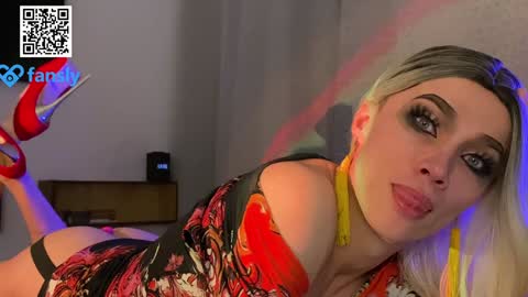 Snapshot of maridekoks chatting on 01.09.25 Mari online show from 01.09.25