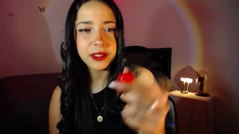 Nicolle online show from 12.17.24