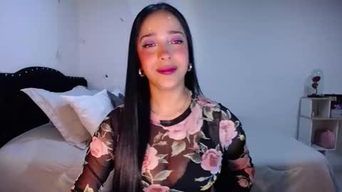 Nicolle online show from 10.15.25