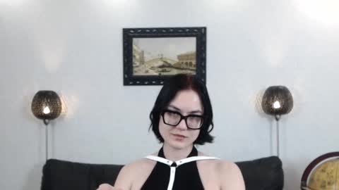 Snapshot of marie_fitch chatting on 12.02.25 Marie Fitch online show from 12.02.25