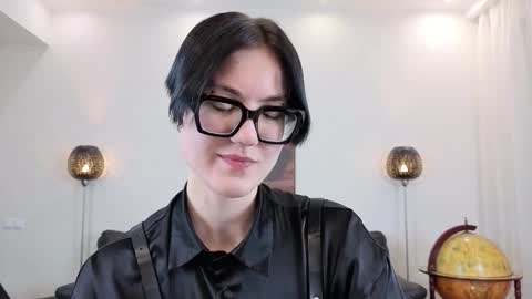 Snapshot of marie_fitch chatting on 03.10.26 Marie Fitch online show from 03.10.26