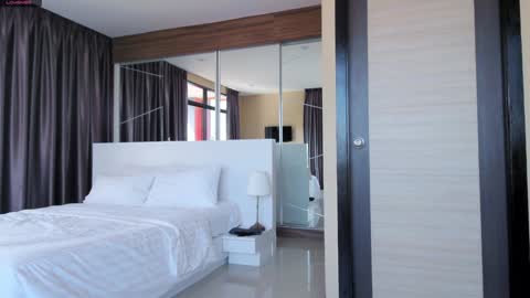 Snapshot of marie_jacob chatting on 01.13.25 Marie online show from 01.13.25