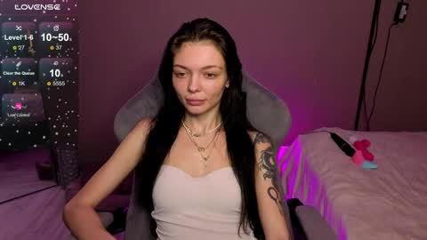 Snapshot of mariella__adams chatting on 05.05.26 Maria online show from 05.05.26