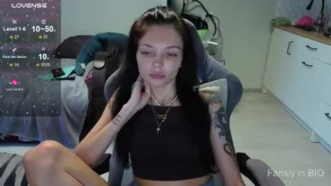 Snapshot of mariella__adams chatting on 07.08.26 Maria online show from 07.08.26